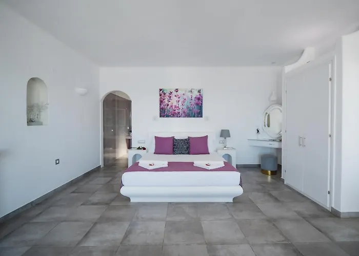 Vitsentzos Apartment Imerovigli (Santorini)